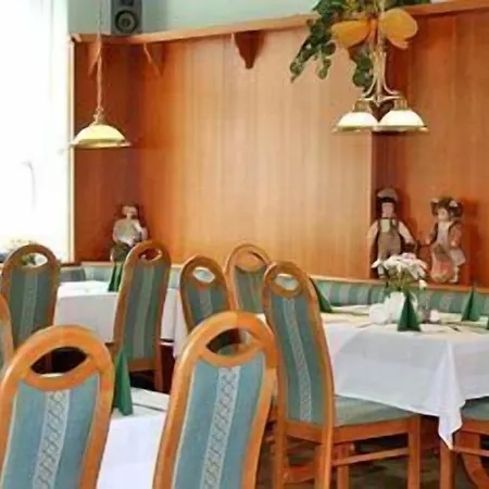بيت ضيافة Ratskeller Thum